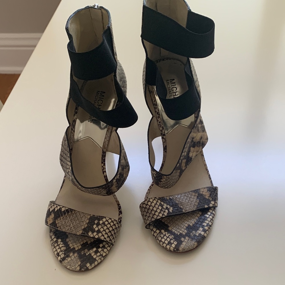 Michael Kors Black and Tan Snakeskin Heels 9.5